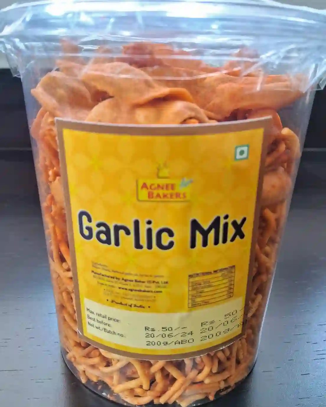 Garlic Mix Gathiya